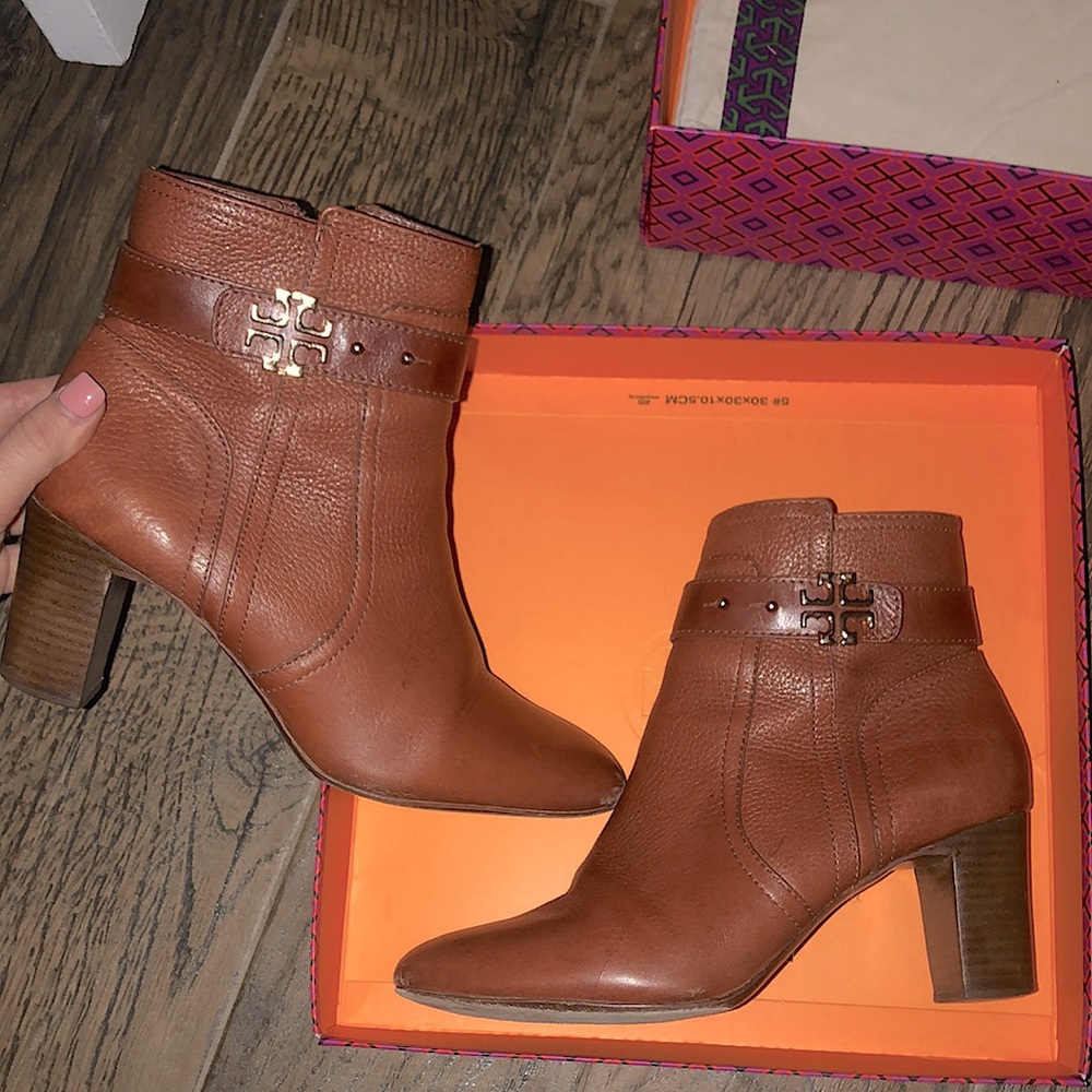 Tory Burch ankle booties 10.5